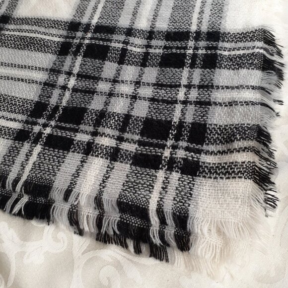 Heritage Print Blanket Scarf. Black White Oversized Plaid Scarf ModCloth Wrap - Picture 7 of 11